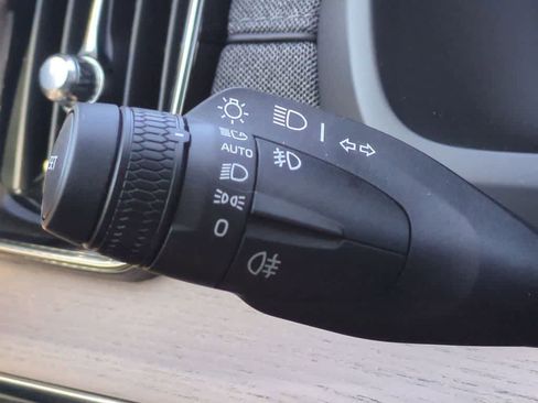 Used 2026 Volvo XC90 B6 Plus w/ Protection Package Premier image 26