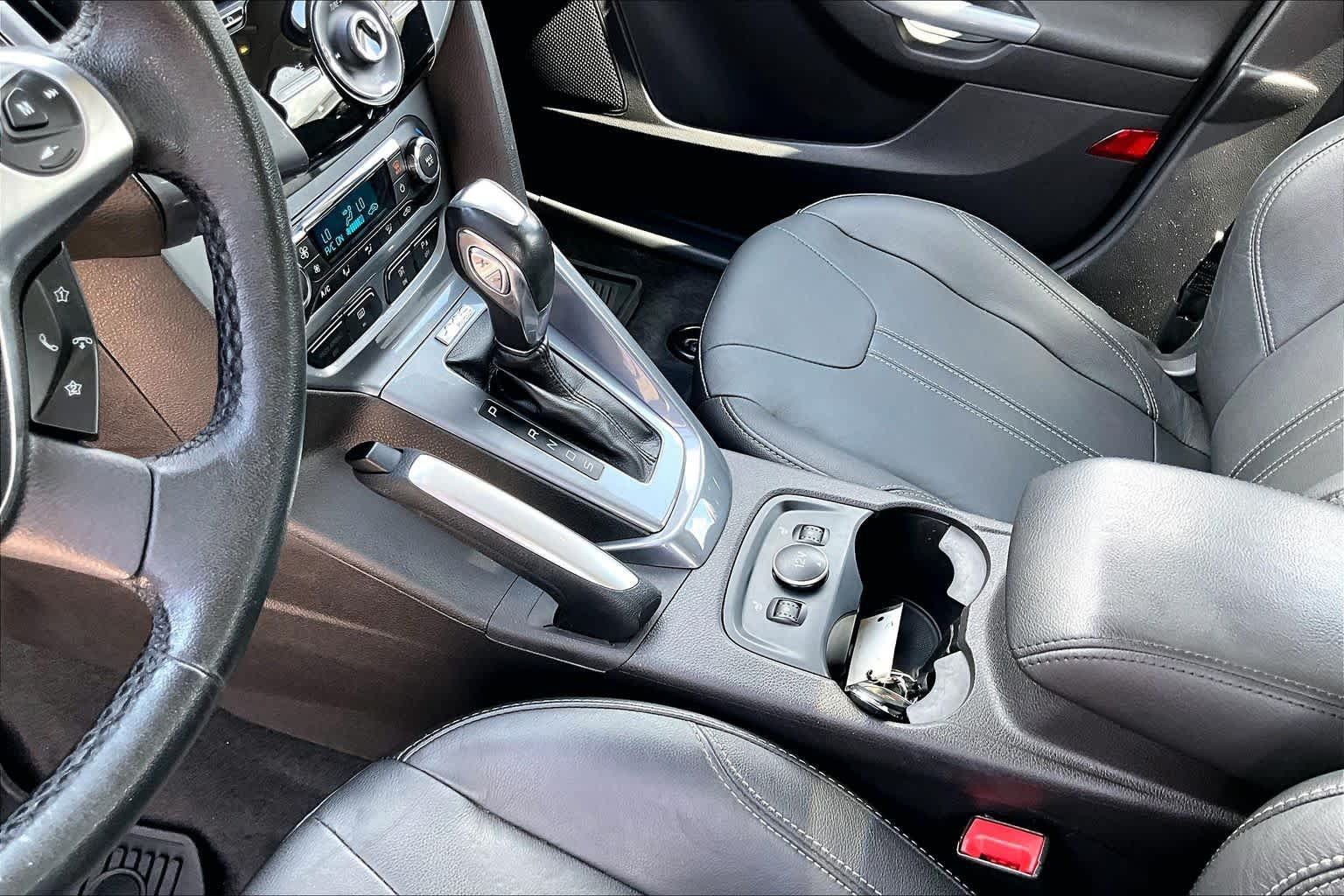 Used 2013 Ford Focus Titanium FWD image 17