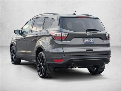 Used 2017 Ford Escape Titanium image 8