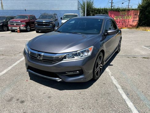 Used 2017 Honda Accord Sport Special Edition image 28
