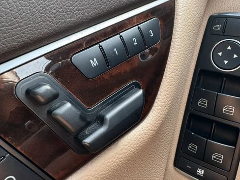 Used 2013 Mercedes-Benz C 250 C 250 Sport Sedan 4D image 48