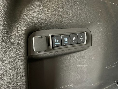Used 2013 Ford Explorer Limited AWD/4WD image 27