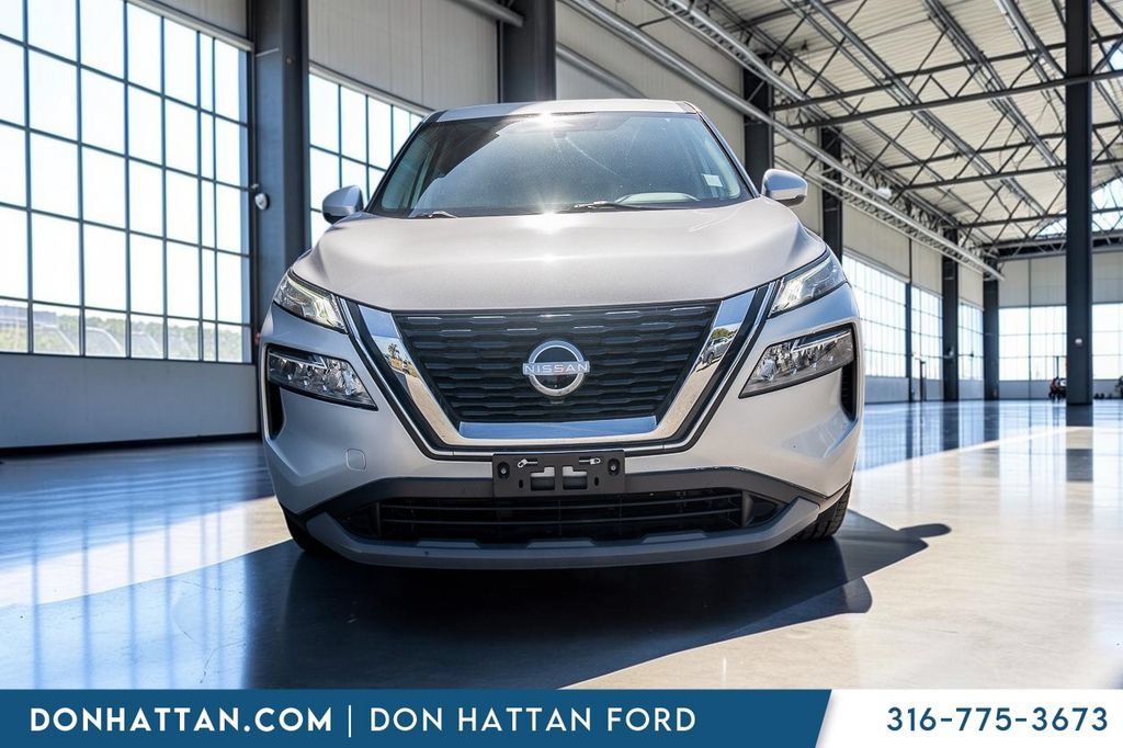 Used 2022 Nissan Rogue SV AWD/4WD image 26