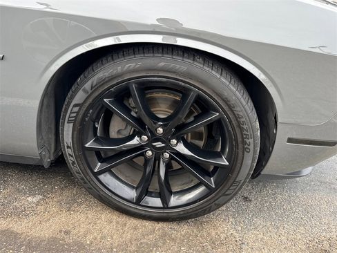 Used 2017 Dodge Challenger R/T Plus image 18