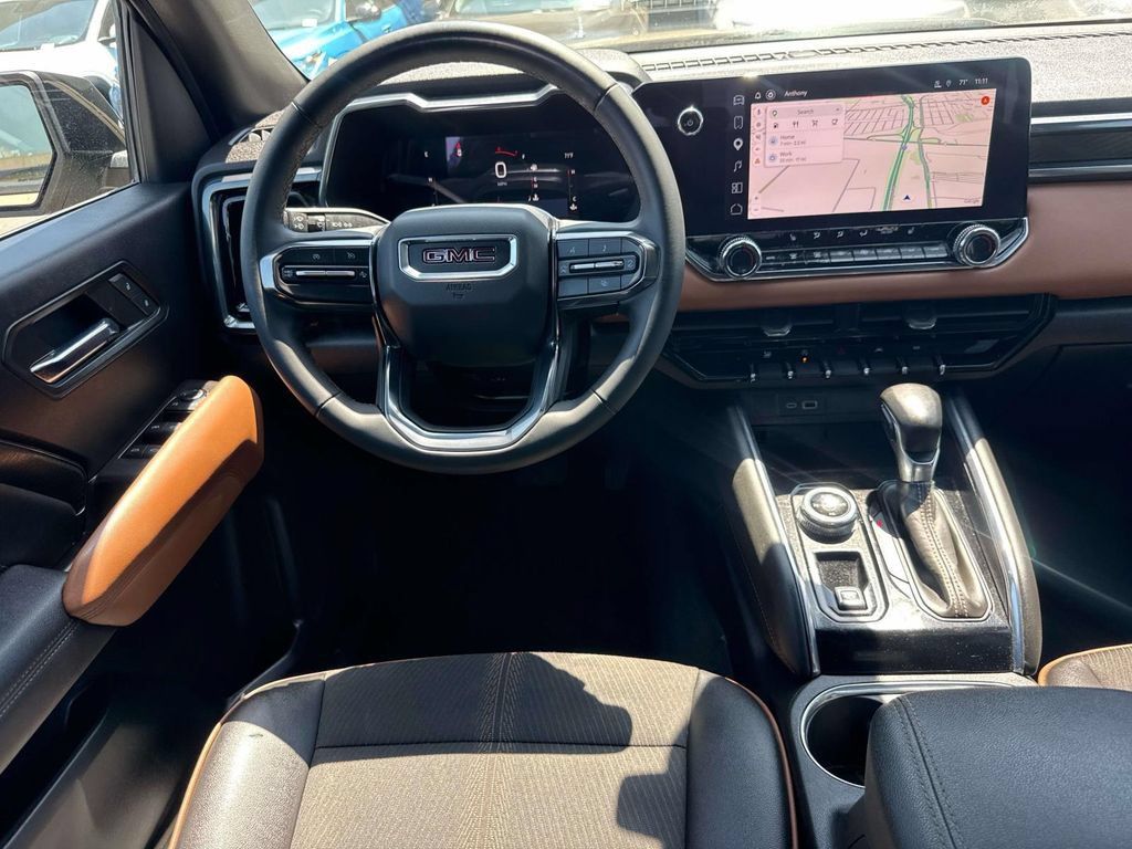 Used 2023 GMC Canyon AT4 AWD/4WD image 13