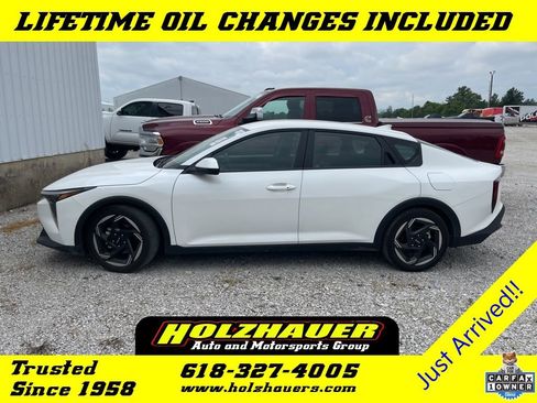 Used 2025 Kia K4 EX FWD image 1