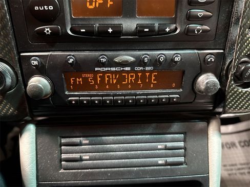 Used 2002 Porsche 911 Carrera 4 image 14