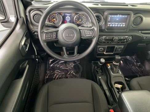 Used 2023 Jeep Gladiator Sport image 19