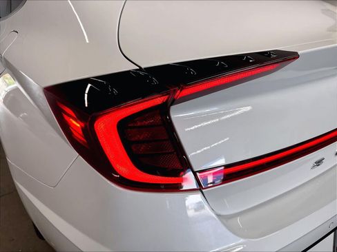 Used 2021 Hyundai Sonata Limited FWD image 30