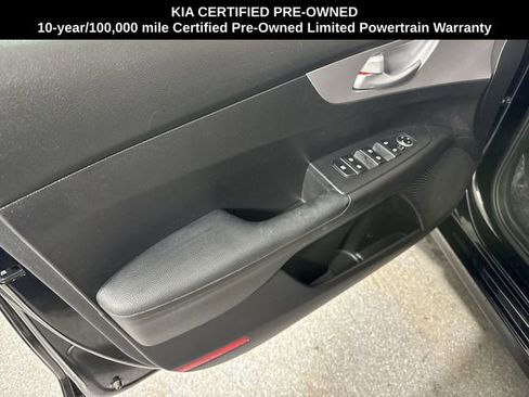 Certified 2023 Kia Forte LXS w/ LXS Technology Package image 18