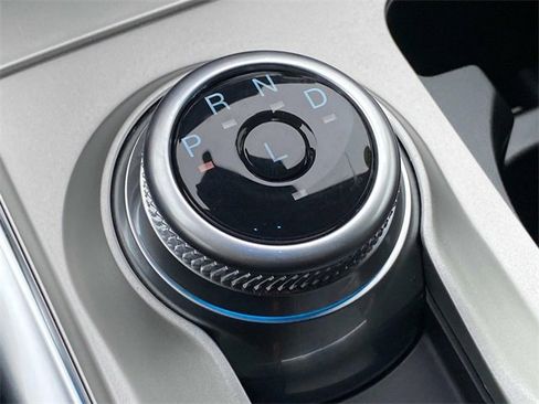 Used 2023 Ford Explorer XLT w/ Equipment Group 202A image 29