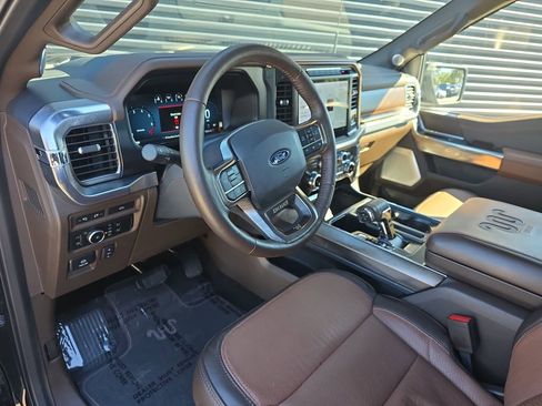 Used 2024 Ford F150 King Ranch w/ FX4 Off-Road Package image 4