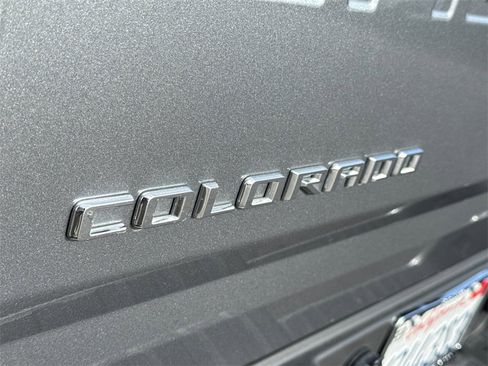 Used 2022 Chevrolet Colorado Z71 image 14