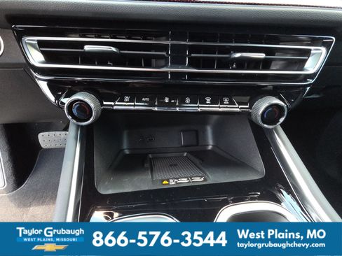 New 2026 Chevrolet Traverse Z71 w/ Enhanced Driving Package AWD/4WD image 23