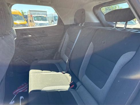 Used 2023 Chevrolet TrailBlazer LS FWD image 10