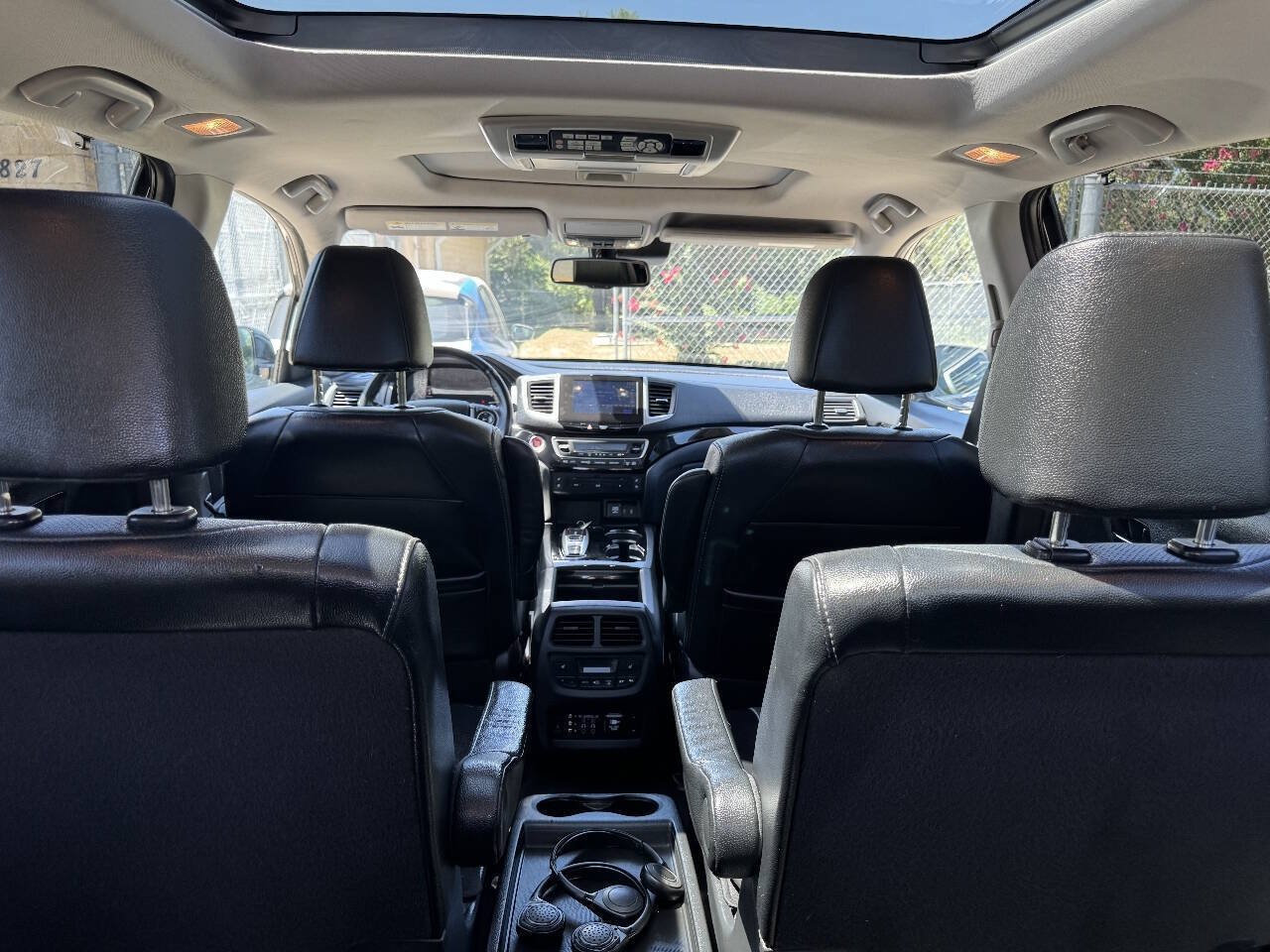 Used 2018 Honda Pilot Elite image 40