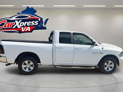 Used 2017 RAM 1500 Classic SLT AWD/4WD image 6
