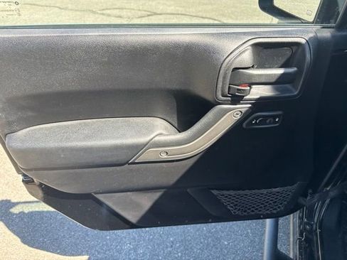 Used 2011 Jeep Wrangler Unlimited Sport AWD/4WD image 15