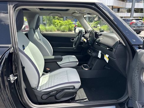New 2026 MINI Cooper 2-Door Hardtop FWD image 27