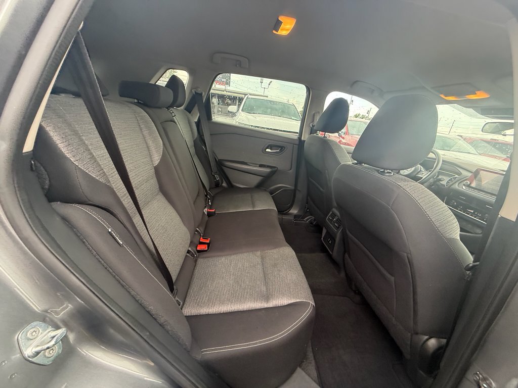 Used 2021 Nissan Rogue SV AWD/4WD image 21
