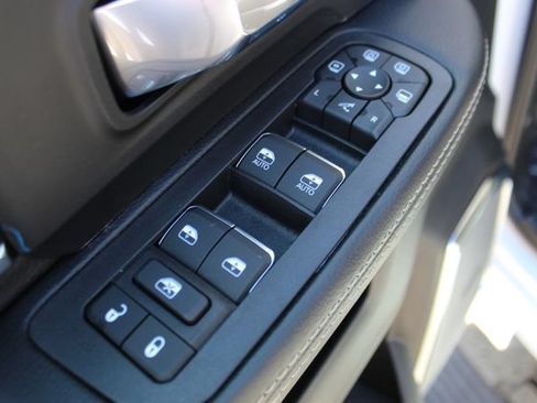 New 2026 RAM 3500 Laramie AWD/4WD image 13