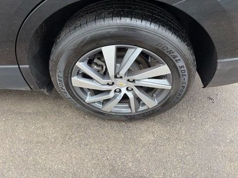 Used 2022 Chevrolet Equinox Premier AWD/4WD image 46