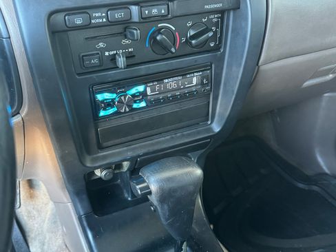 Used 2000 Toyota 4Runner 2WD image 13