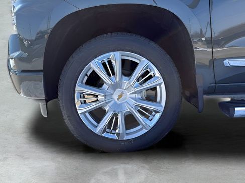 New 2026 Chevrolet Silverado 1500 High Country AWD/4WD image 10