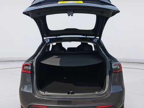 Used 2023 Tesla Model Y Long Range AWD/4WD image 22