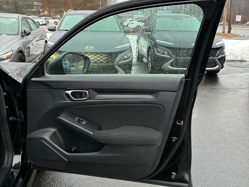Used 2025 Honda Civic Sport image 41