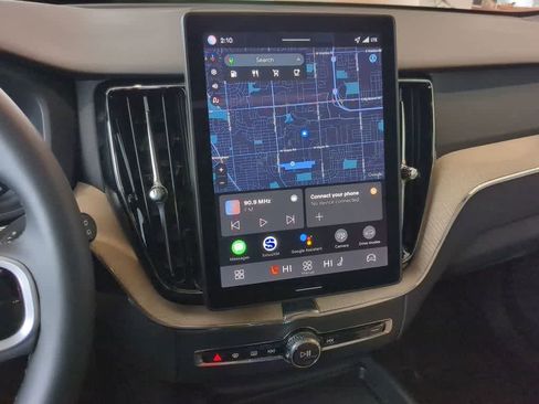 New 2026 Volvo XC60 B5 Plus w/ Protection Package Premier image 19