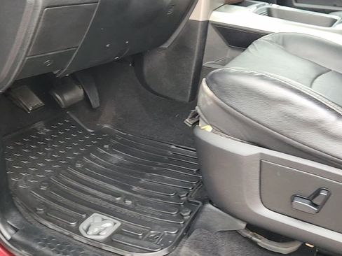 Used 2018 RAM 3500 Laramie w/ Convenience Group AWD/4WD image 30