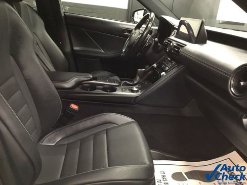 Used 2023 Lexus IS 500 RWD image 34