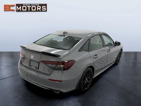 Used 2025 Honda Civic Sport image 6