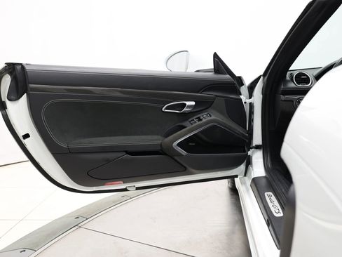 Used 2021 Porsche 718 Boxster GTS image 10