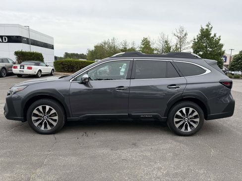 Used 2024 Subaru Outback Touring XT AWD/4WD image 8