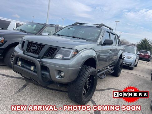 Used 2017 Nissan Frontier SV RWD image 1