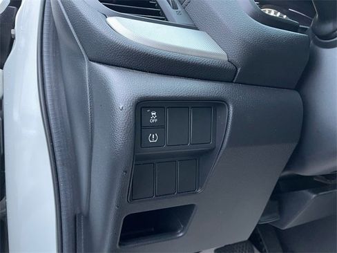 Used 2017 Honda CR-V LX image 20