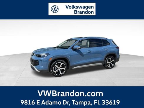 New 2026 Volkswagen Tiguan SE FWD image 1