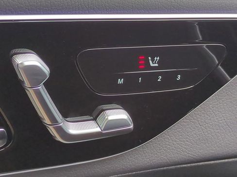 Used 2026 Mercedes-Benz GLC 300 image 23