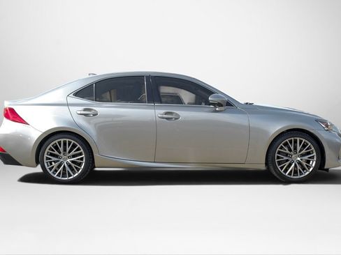 Used 2017 Lexus IS 200t RWD image 5
