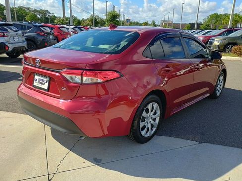 Used 2023 Toyota Corolla LE FWD image 5