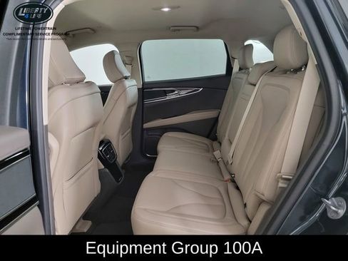 Used 2022 Lincoln Nautilus AWD w/ Premium Package image 15