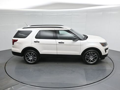 Used 2018 Ford Explorer Sport image 40