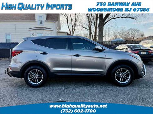 Used 2018 Hyundai Santa Fe Sport image 8