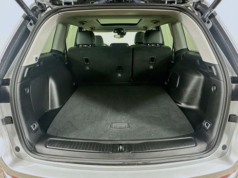 Used 2022 Jeep Grand Cherokee Limited 4xe image 29