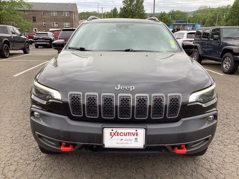 Used 2022 Jeep Cherokee Trailhawk image 2