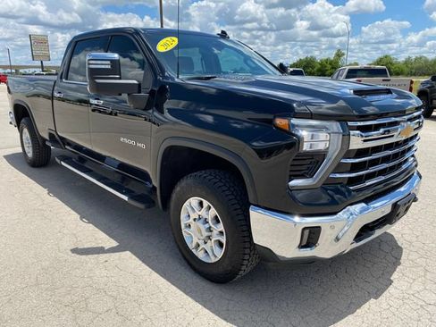 Used 2024 Chevrolet Silverado 2500 LTZ w/ LTZ Plus Package AWD/4WD image 8