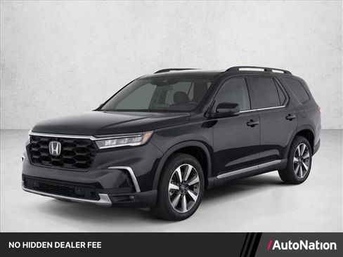 Used 2023 Honda Pilot Touring image 1
