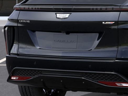 New 2026 Cadillac Lyriq V AWD/4WD image 14